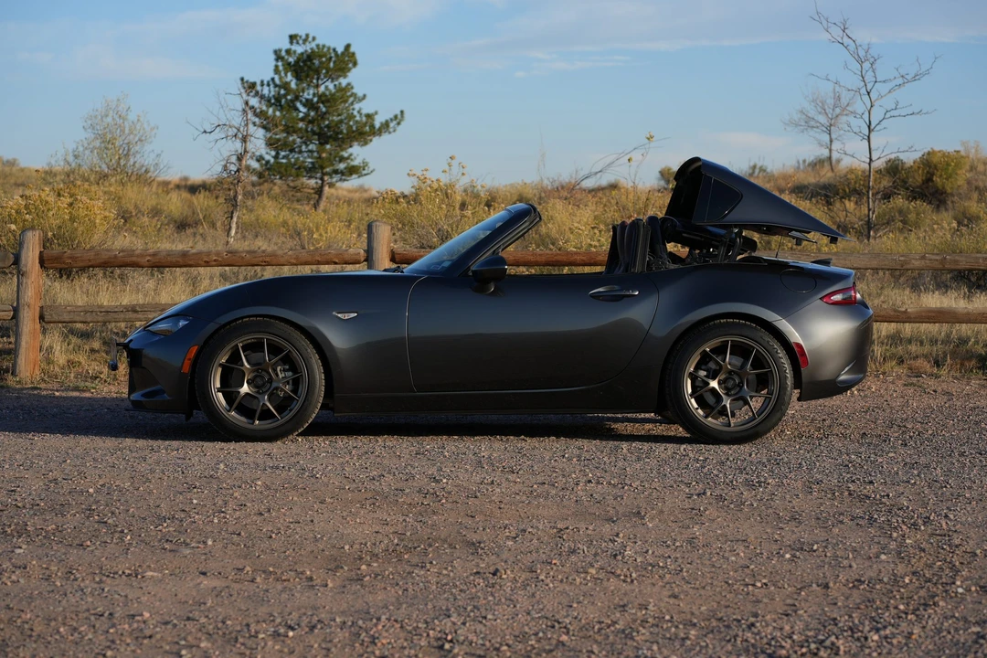 2017 Mazda ND MX-5 Miata - Image 27 of 31