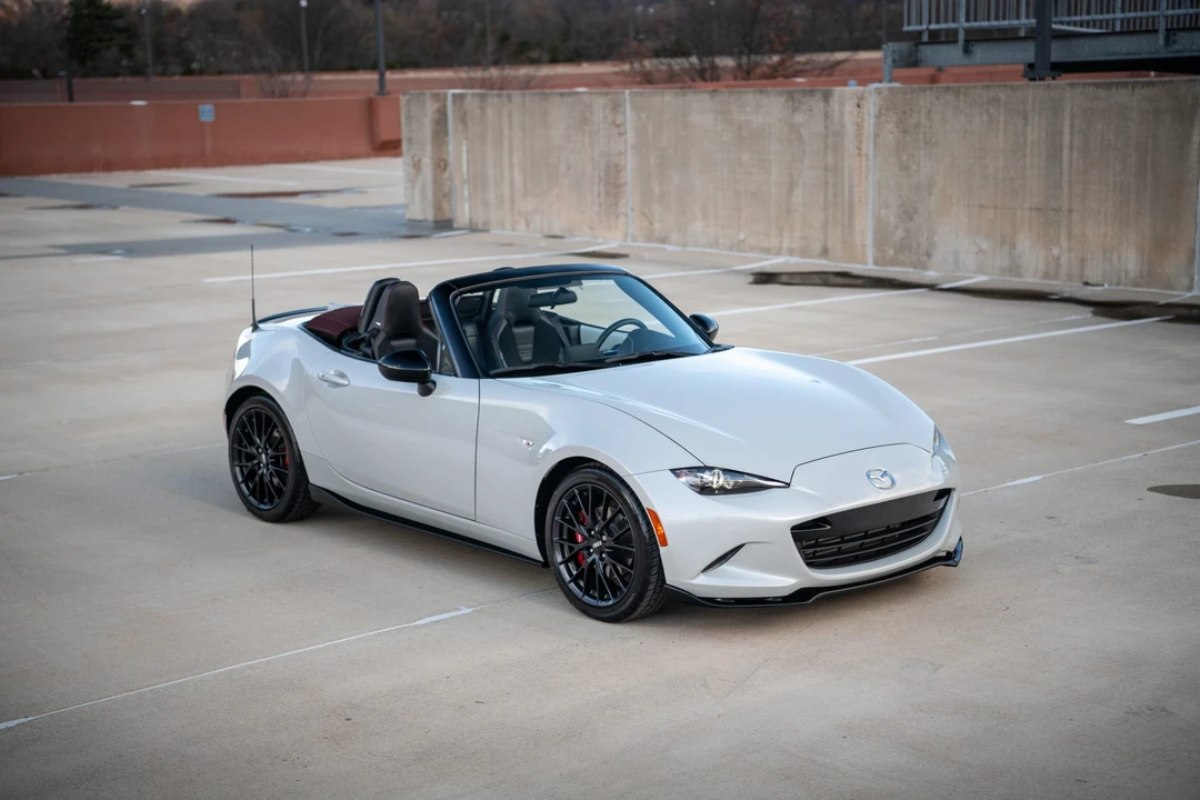 2018 Mazda ND MX-5 Miata - Image 2 of 31