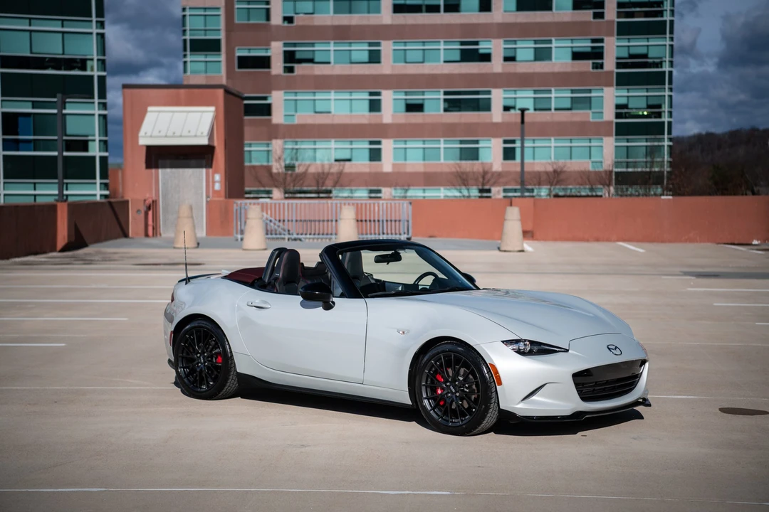 2018 Mazda ND MX-5 Miata - Image 4 of 31