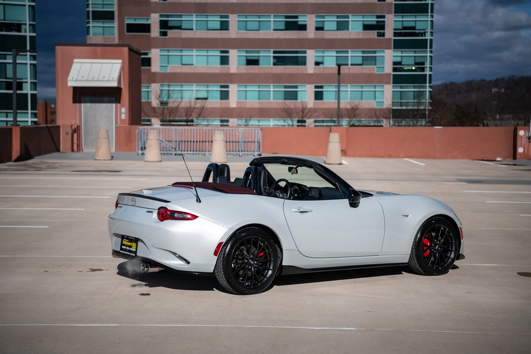 2018 Mazda ND MX-5 Miata - Image 16 of 31