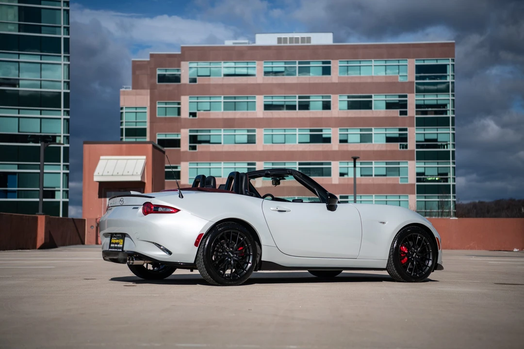 2018 Mazda ND MX-5 Miata - Image 19 of 31