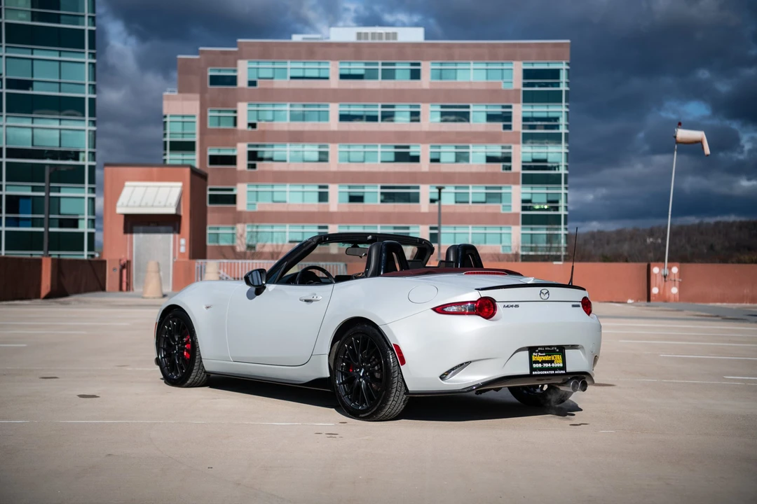 2018 Mazda ND MX-5 Miata - Image 28 of 31