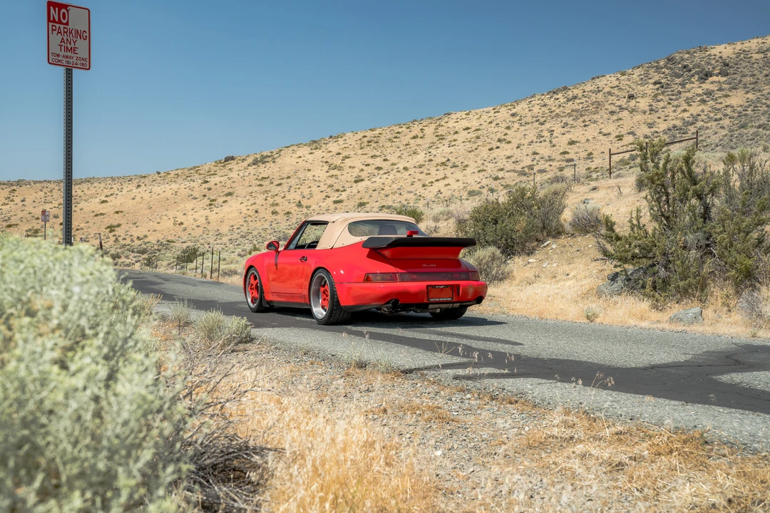 1990 Porsche 964 Carrera 4 - Image 16 of 31