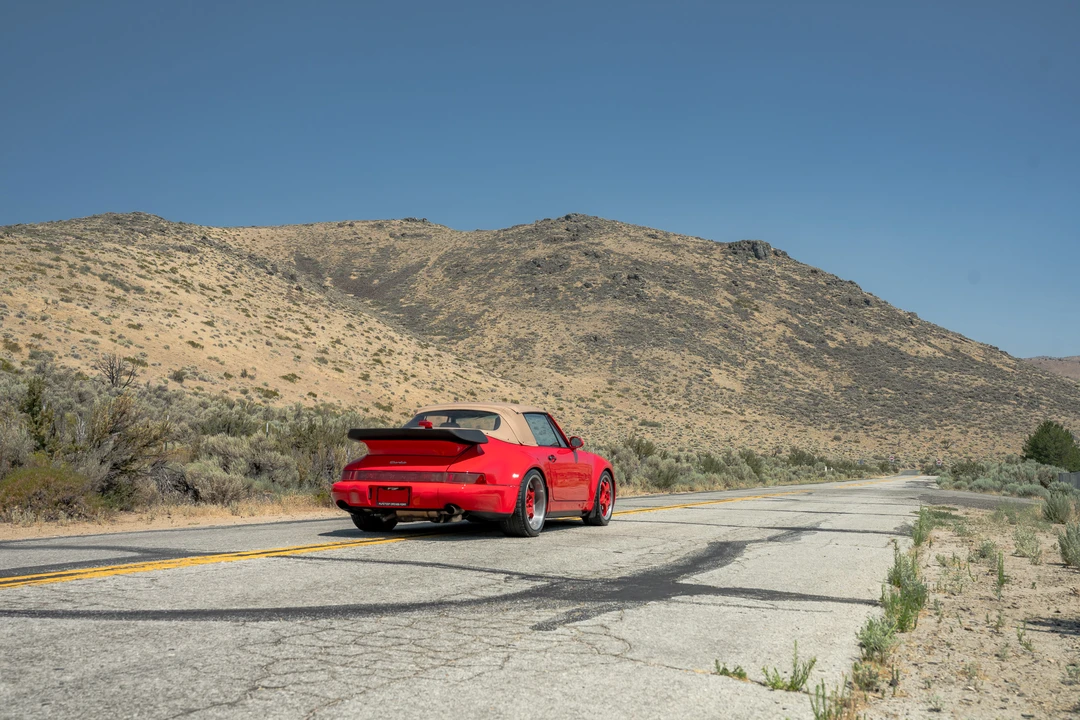 1990 Porsche 964 Carrera 4 - Image 26 of 31
