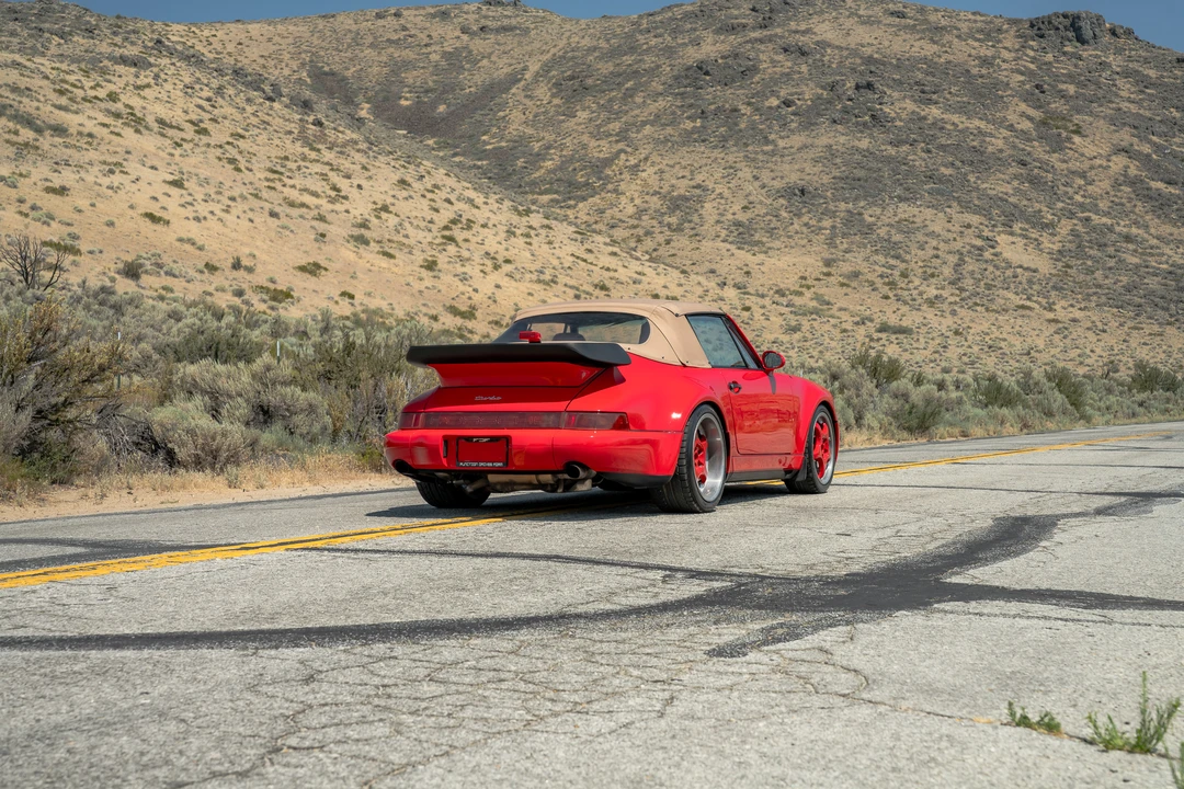 1990 Porsche 964 Carrera 4 - Image 27 of 31