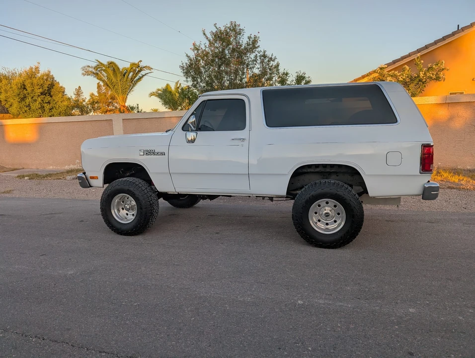 1989 Dodge Ramcharger - Image 26 of 31