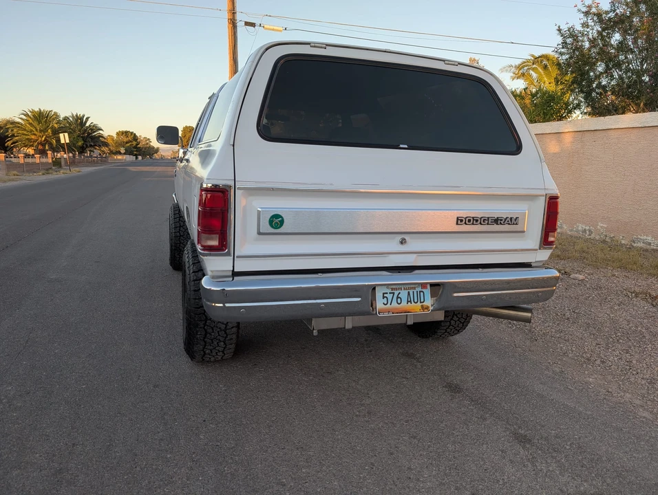 1989 Dodge Ramcharger - Image 21 of 31