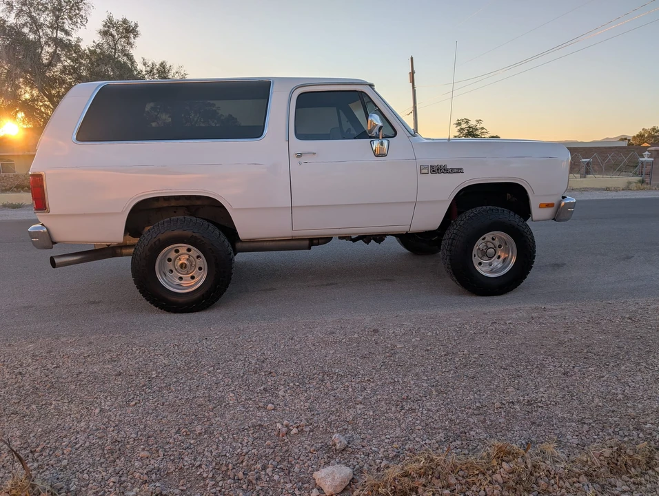 1989 Dodge Ramcharger - Image 12 of 31