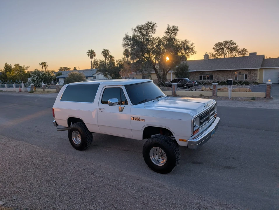 1989 Dodge Ramcharger - Image 11 of 31