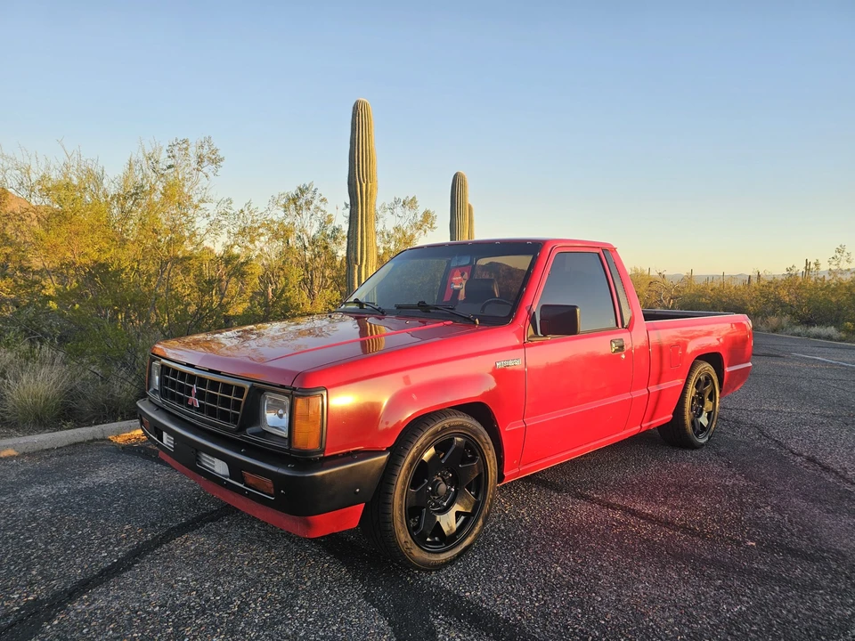 1990 Mitsubishi Triton 2nd Gen - Image 7 of 31