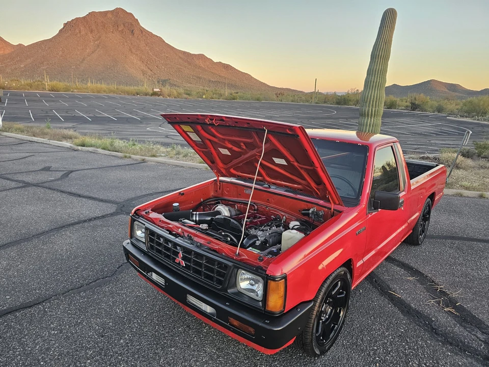 1990 Mitsubishi Triton 2nd Gen - Image 25 of 31