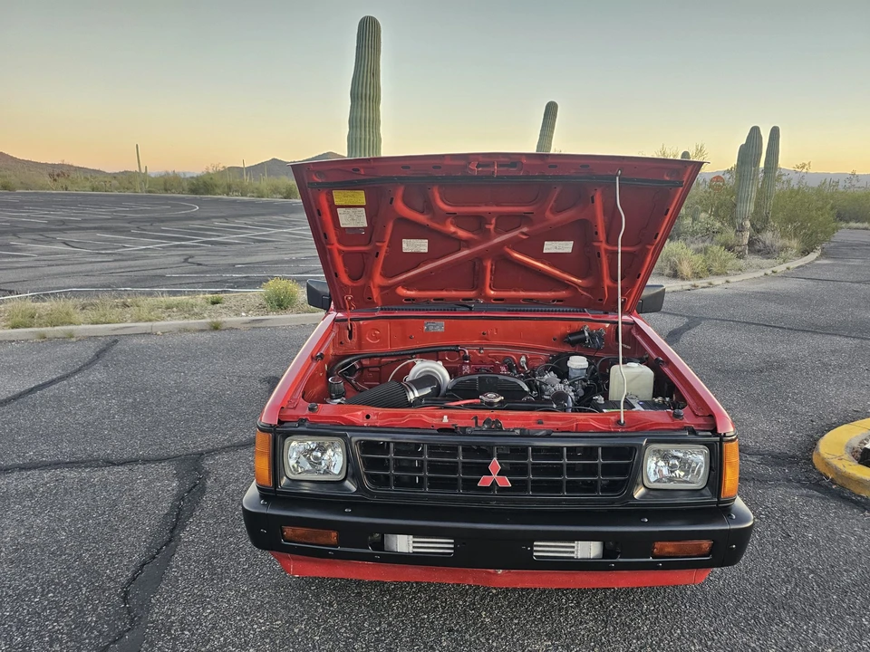 1990 Mitsubishi Triton 2nd Gen - Image 23 of 31