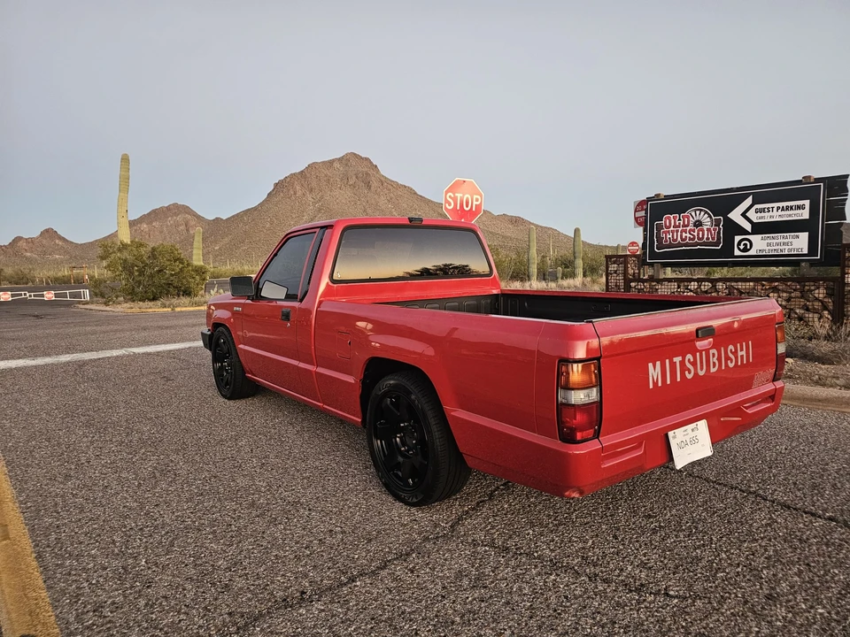 1990 Mitsubishi Triton 2nd Gen - Image 12 of 31