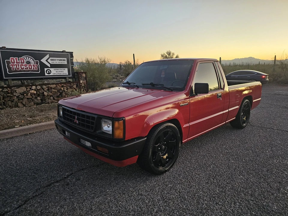 1990 Mitsubishi Triton 2nd Gen - Image 6 of 31
