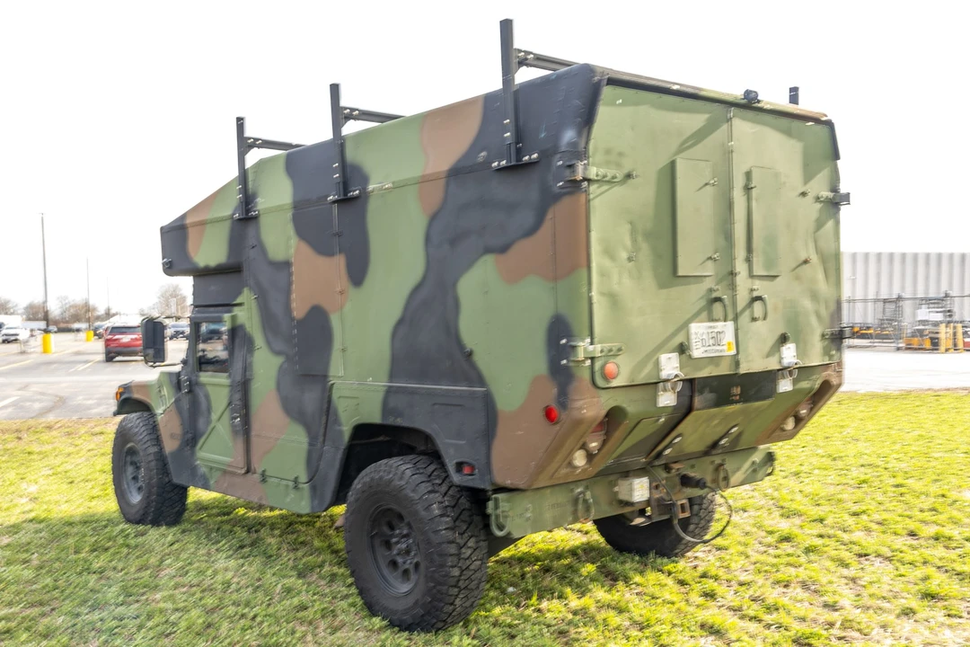 Hummer HMMWV - Image 4 of 31