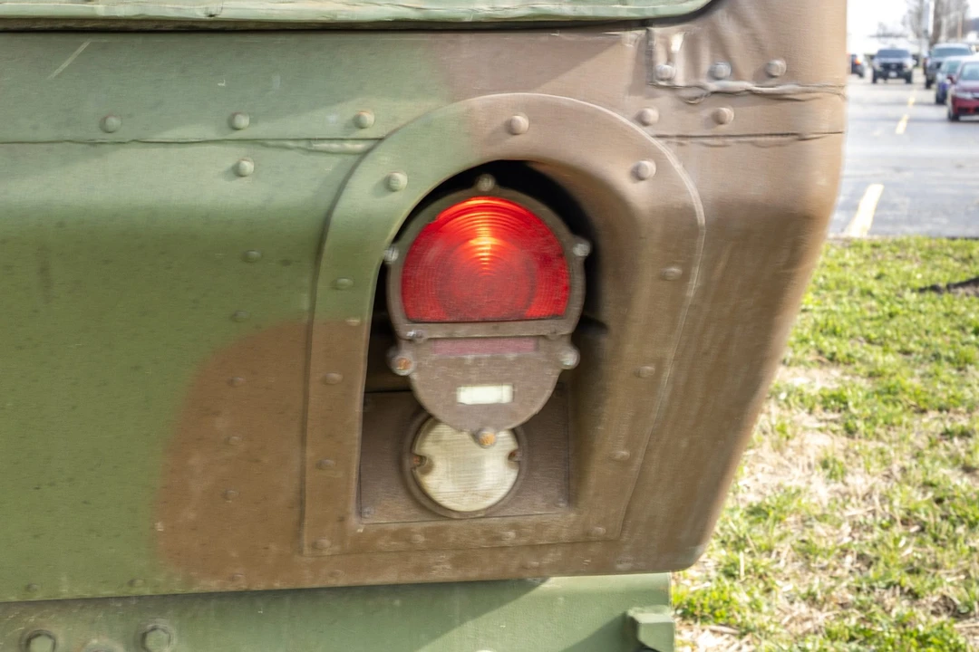 Hummer HMMWV - Image 19 of 31