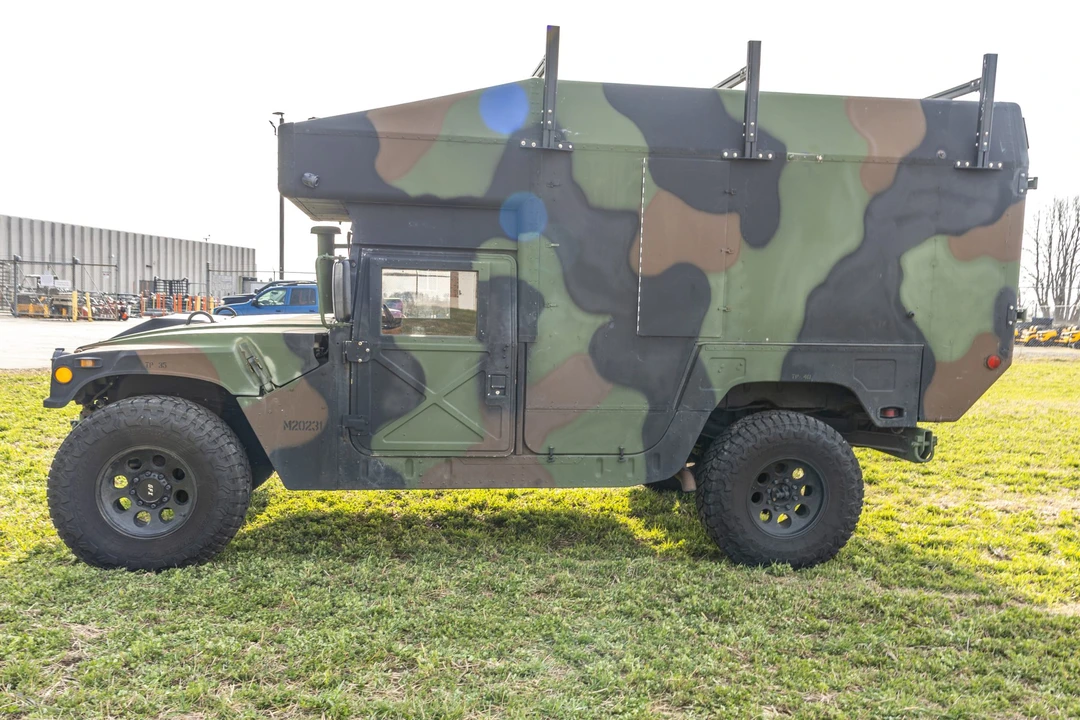 Hummer HMMWV - Image 3 of 31