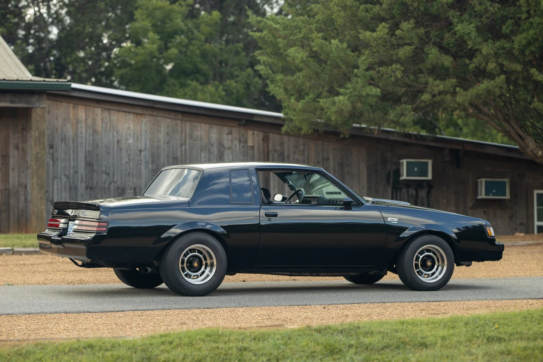 1986 Buick Grand National - Image 25 of 31
