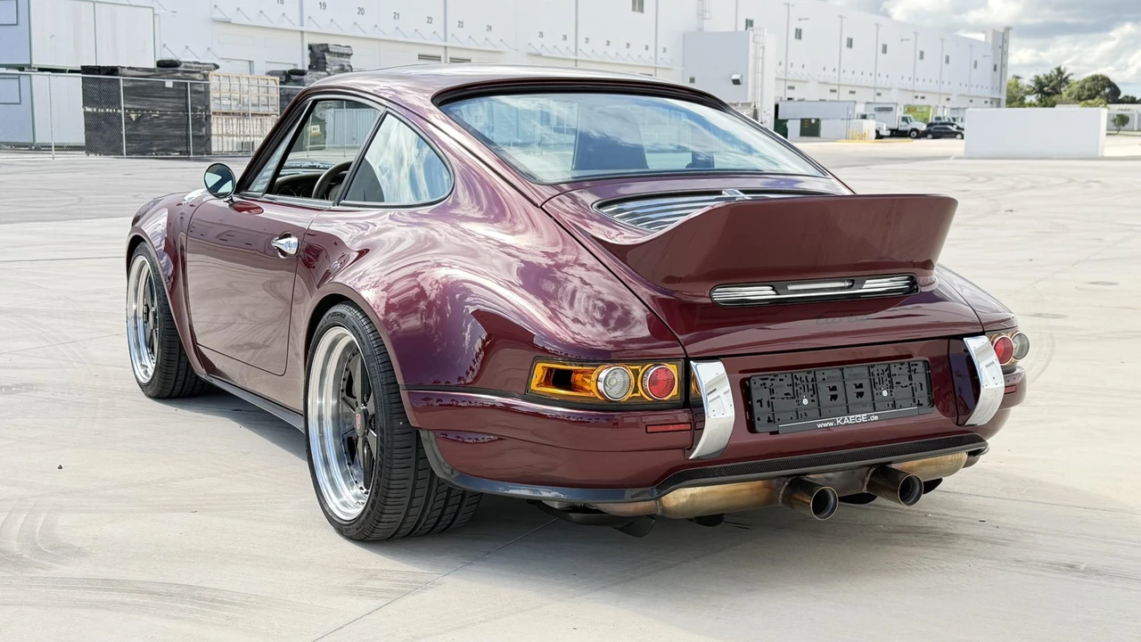 1996 Porsche 993 Carrera 4S - Image 29 of 31