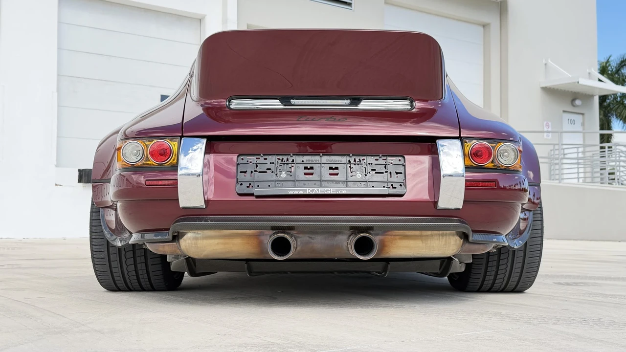 1996 Porsche 993 Carrera 4S - Image 25 of 31
