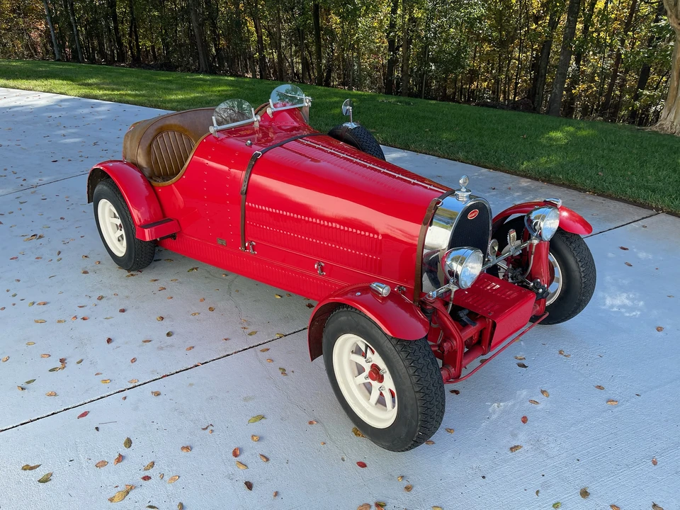 Bugatti - Image 11 of 31