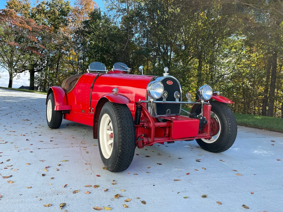 Bugatti - Image 12 of 31