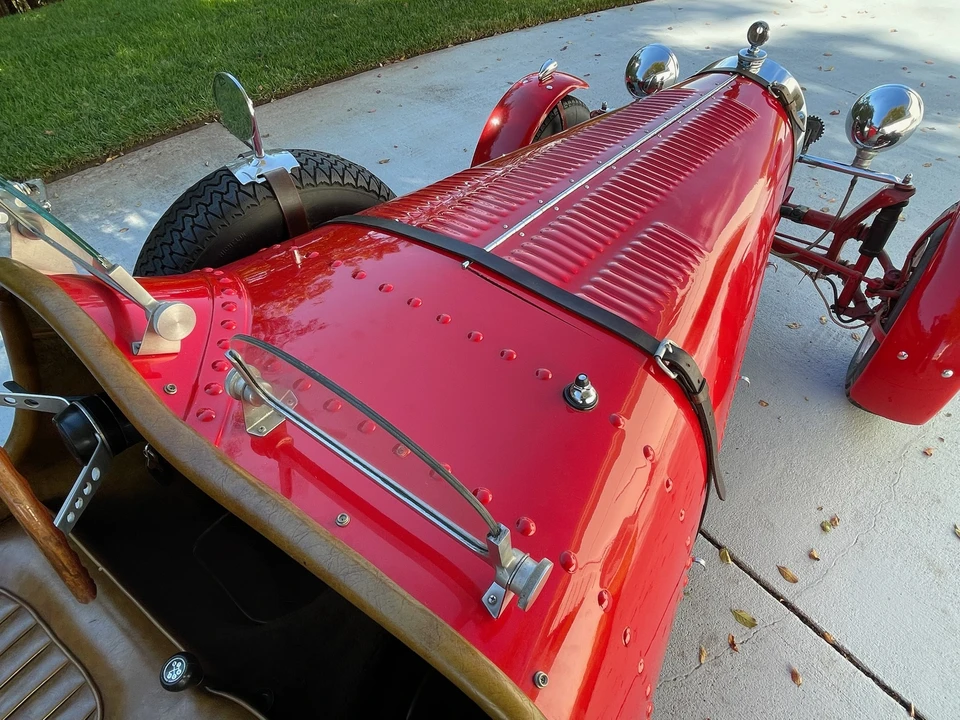 Bugatti - Image 16 of 31