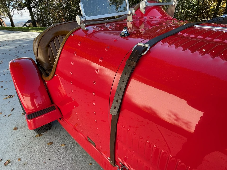 Bugatti - Image 18 of 31