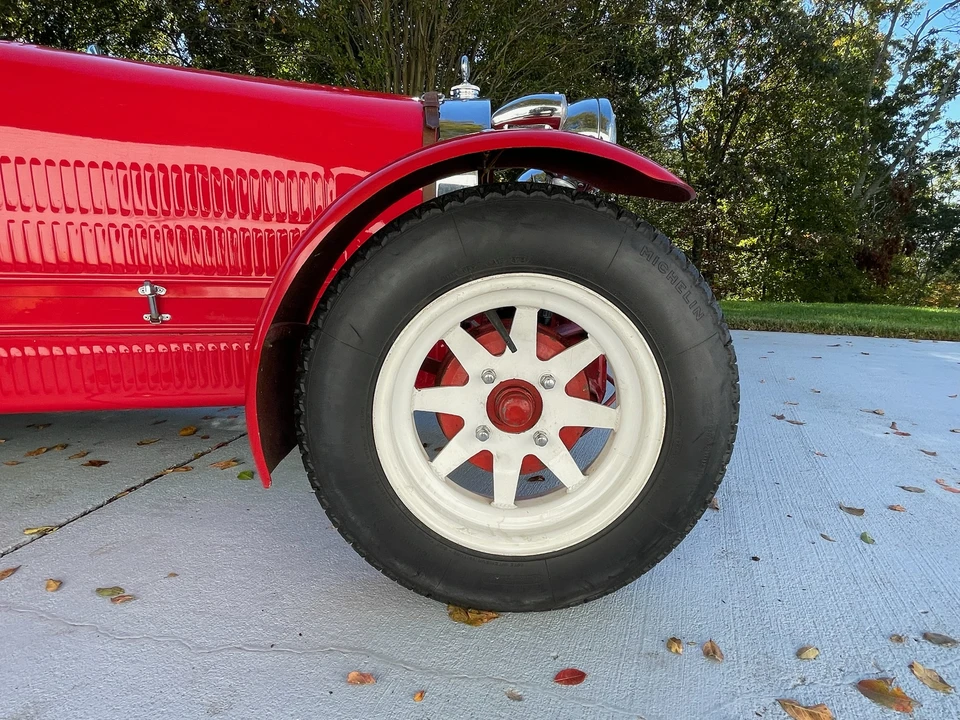 Bugatti - Image 27 of 31