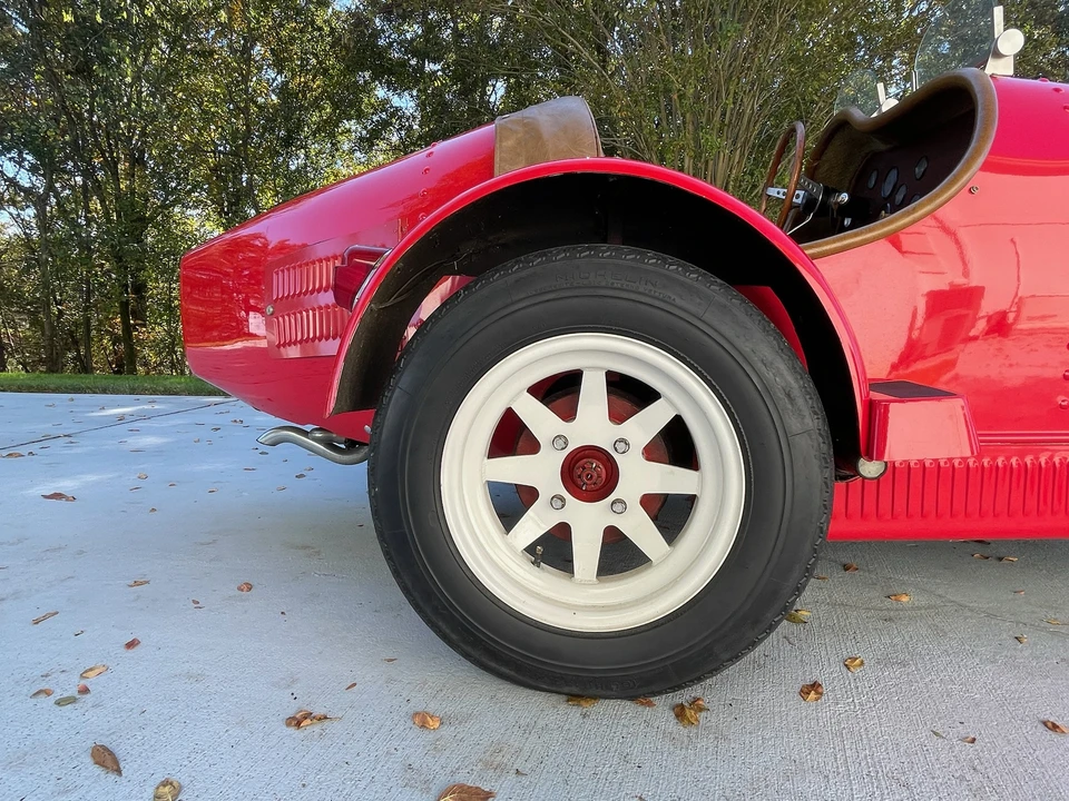 Bugatti - Image 26 of 31