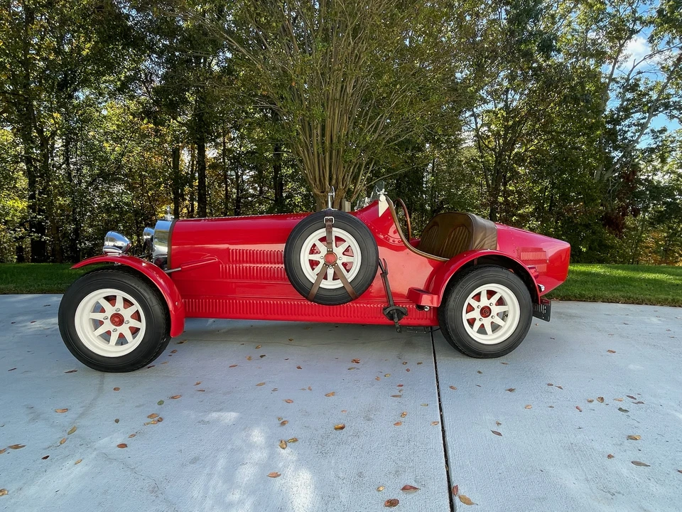 Bugatti - Image 4 of 31