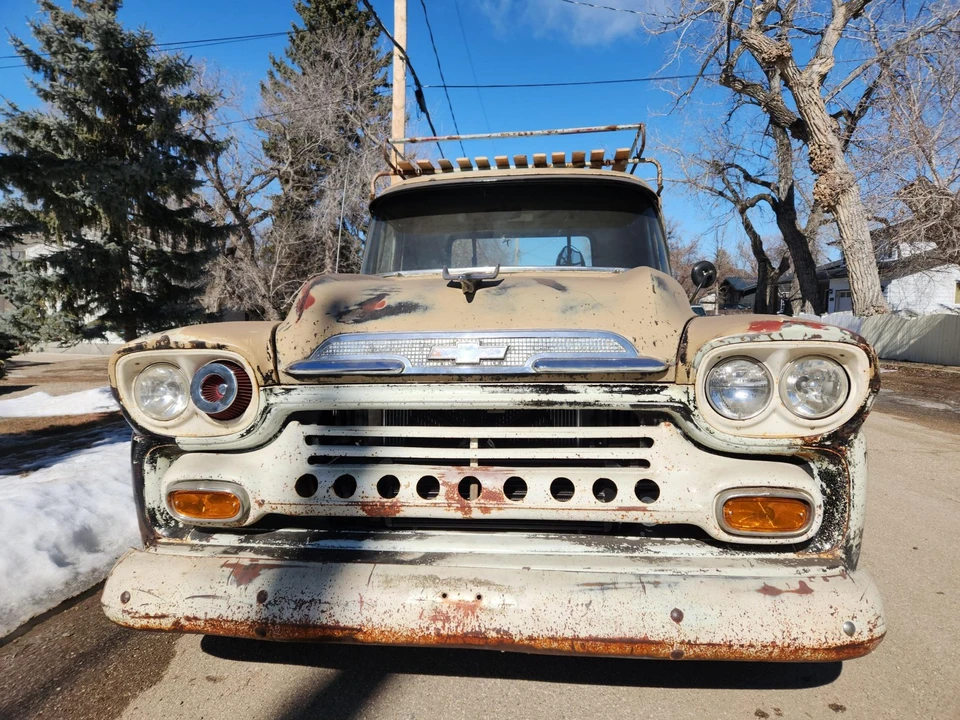 1959 Chevrolet Task Force - Image 24 of 31