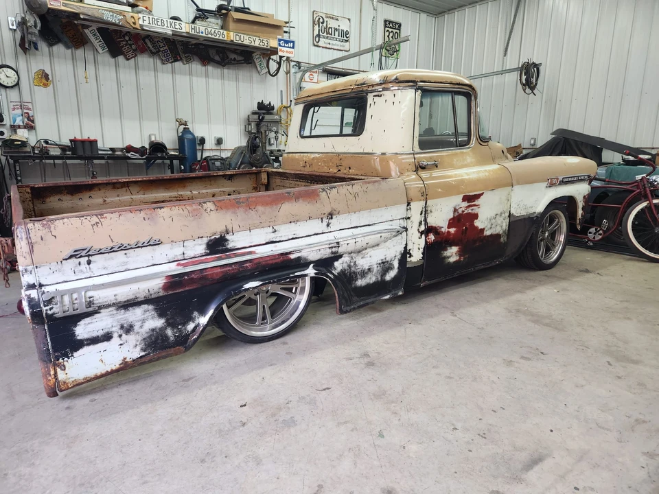 1959 Chevrolet Task Force - Image 15 of 31
