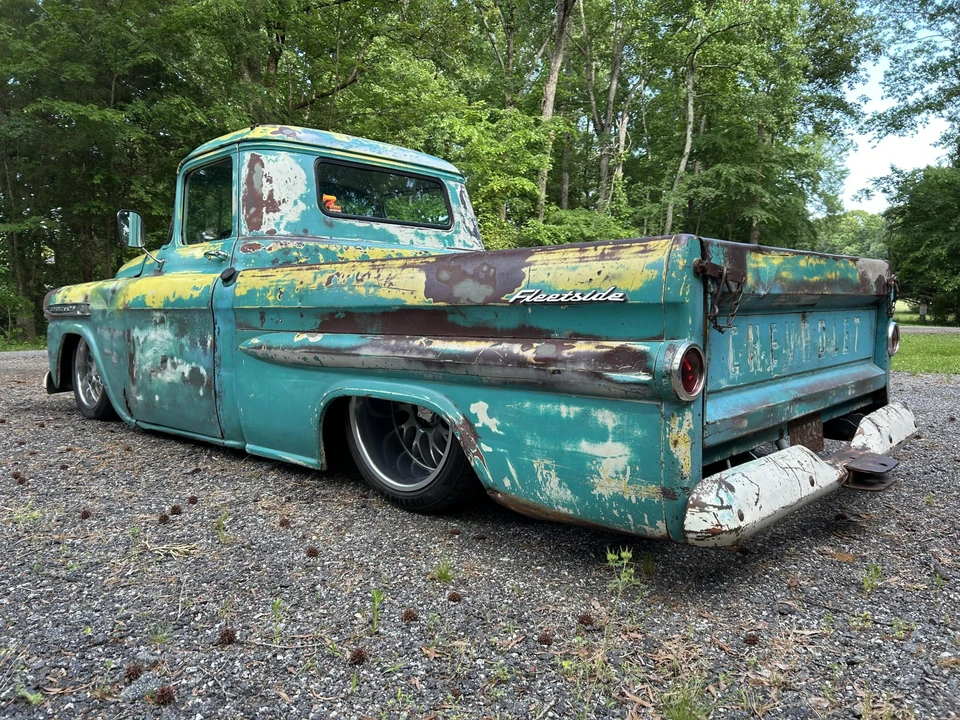 1959 Chevrolet Task Force - Image 18 of 31