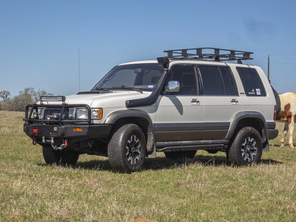 1995 Isuzu Trooper - Image 16 of 31