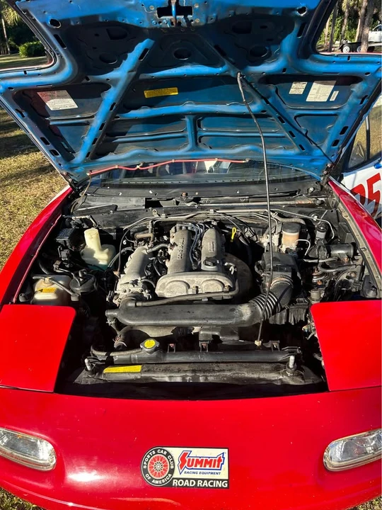 1996 Mazda NA MX-5 Miata - Image 5 of 10