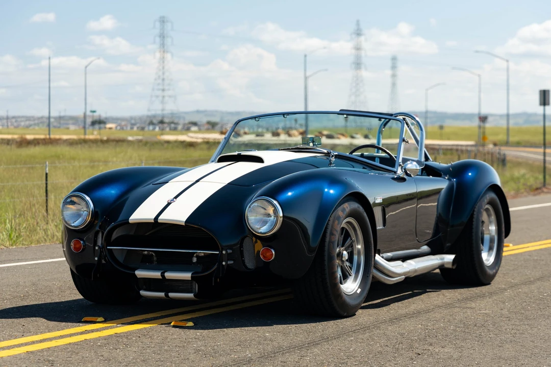 Shelby Cobra Replica - Image 6 of 31