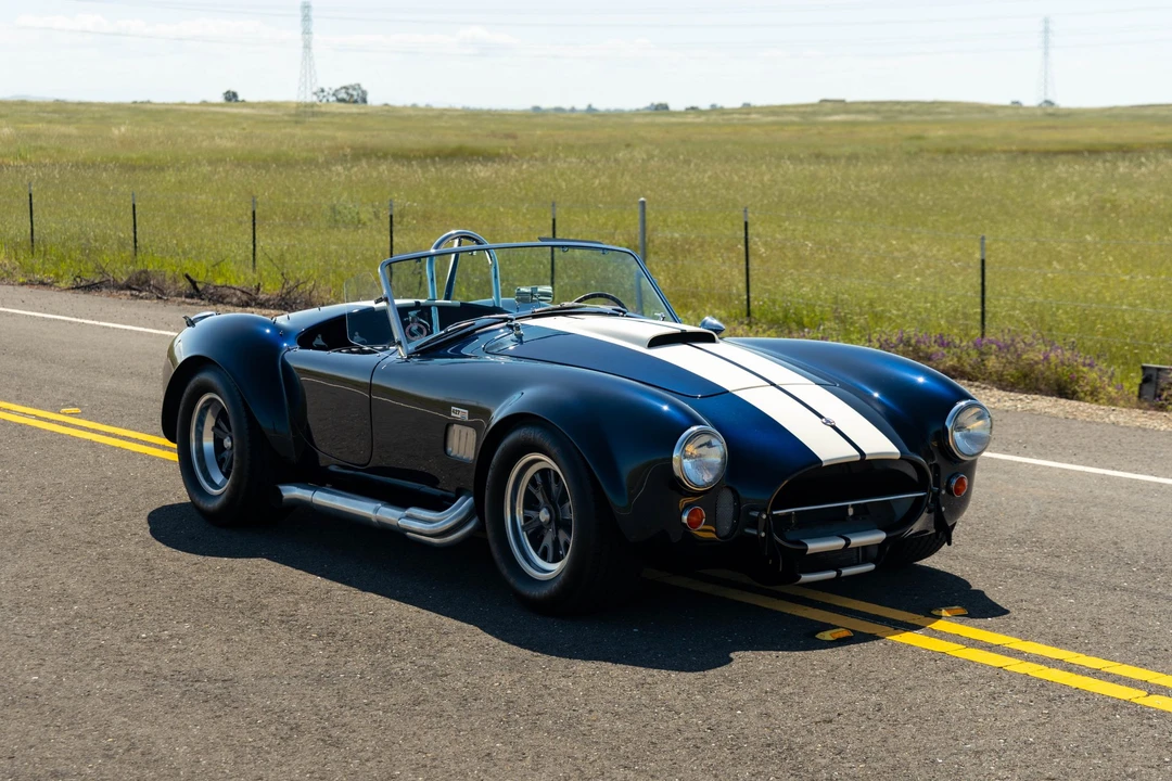 Shelby Cobra Replica - Image 30 of 31