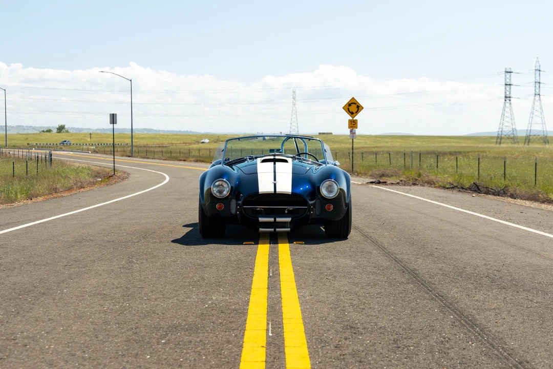 Shelby Cobra Replica - Image 22 of 31