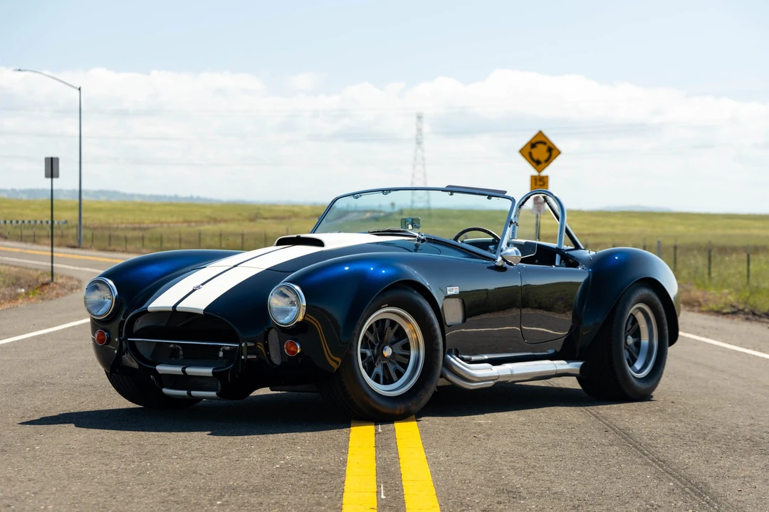 Shelby Cobra Replica - Image 12 of 31