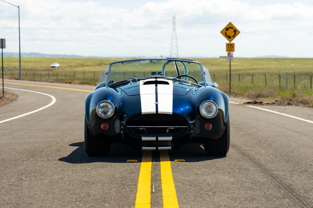 Shelby Cobra Replica - Image 23 of 31
