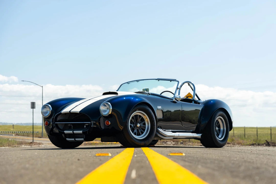 Shelby Cobra Replica - Image 13 of 31