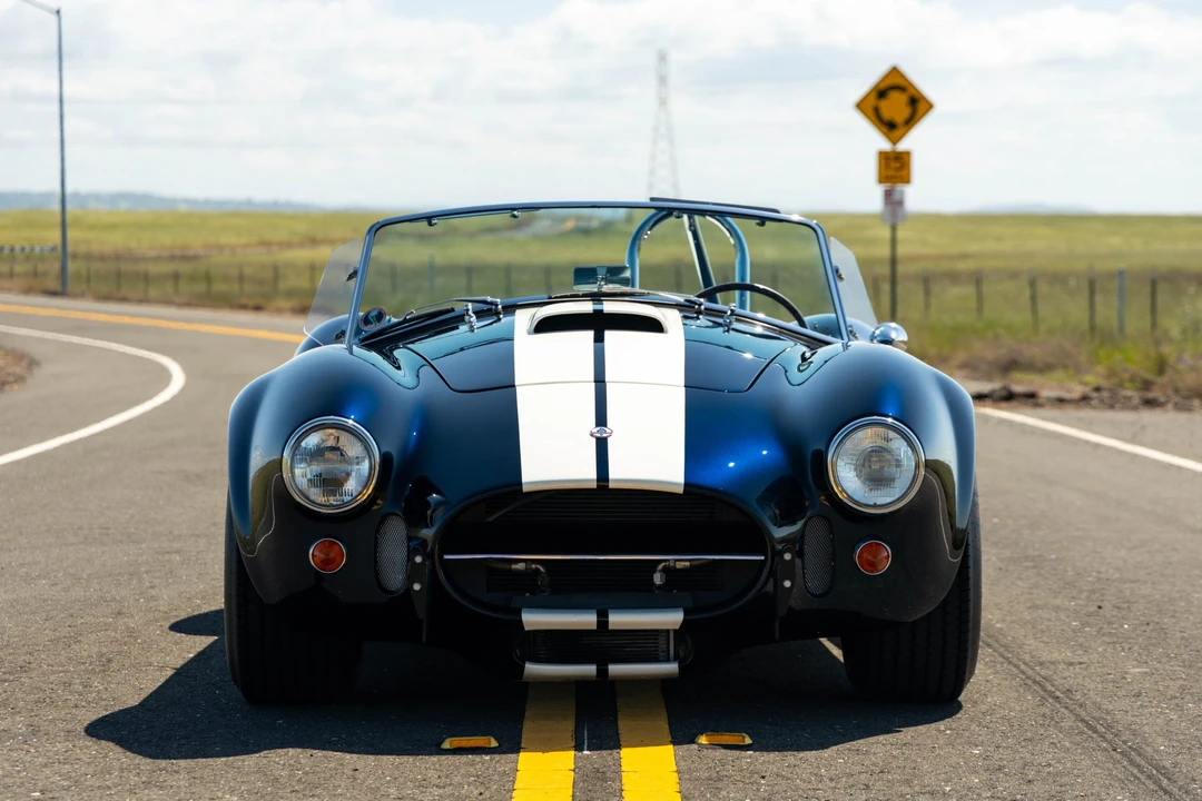 Shelby Cobra Replica - Image 25 of 31