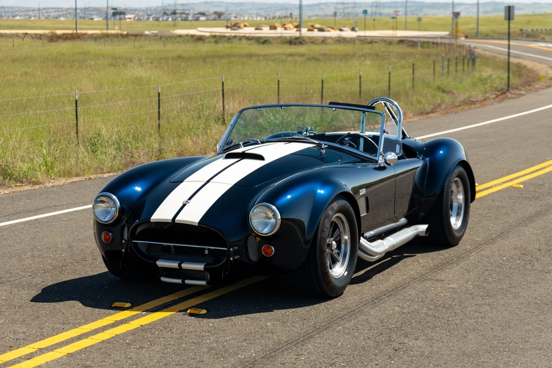 Shelby Cobra Replica - Image 3 of 31