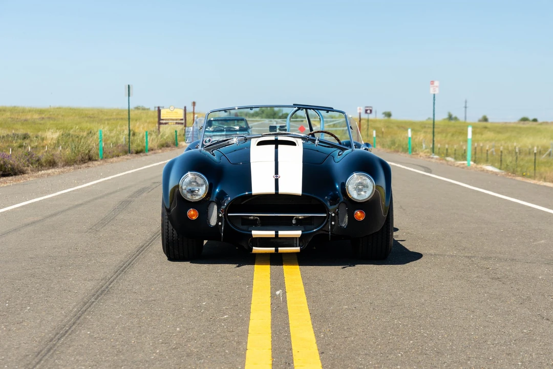 Shelby Cobra Replica - Image 27 of 31