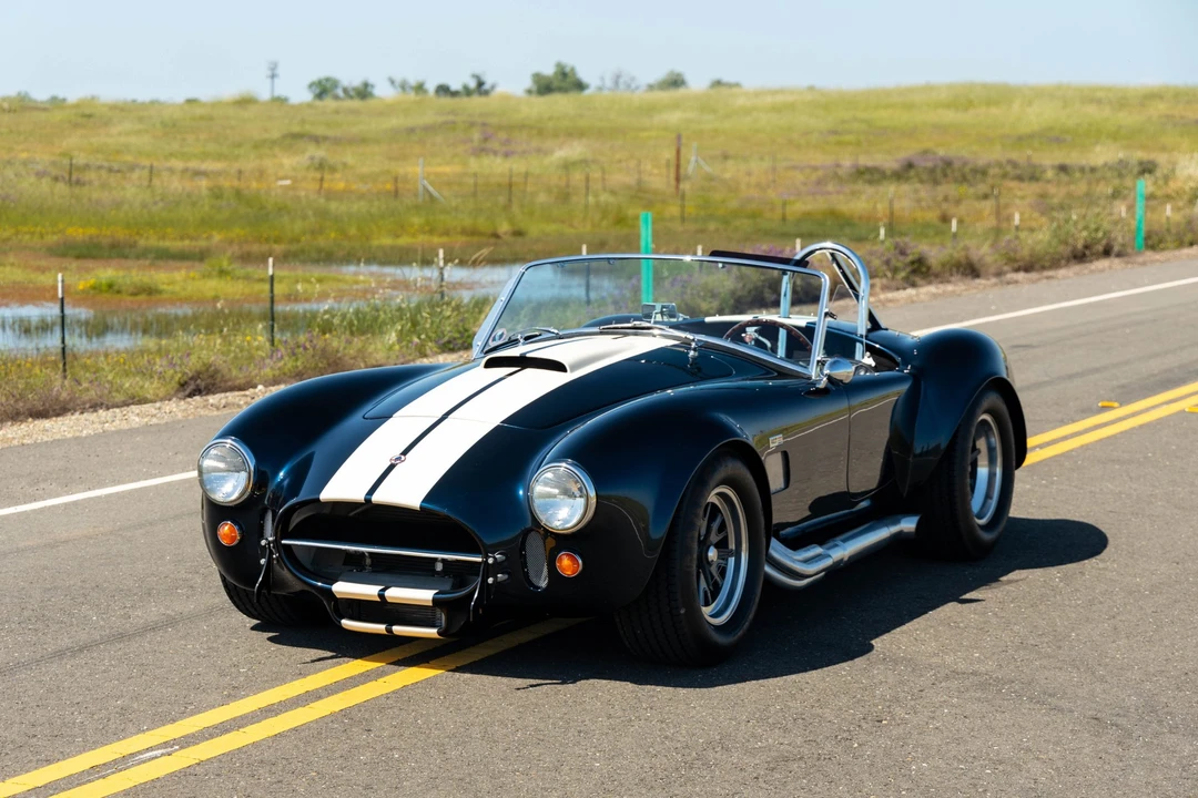 Shelby Cobra Replica - Image 17 of 31