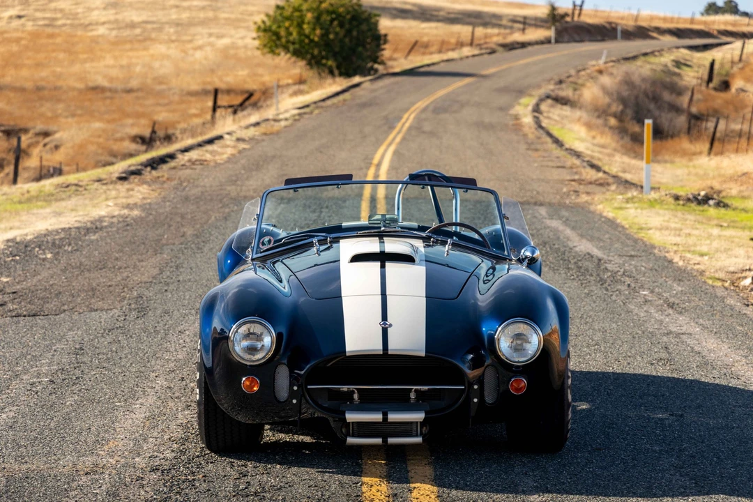Shelby Cobra Replica - Image 5 of 31