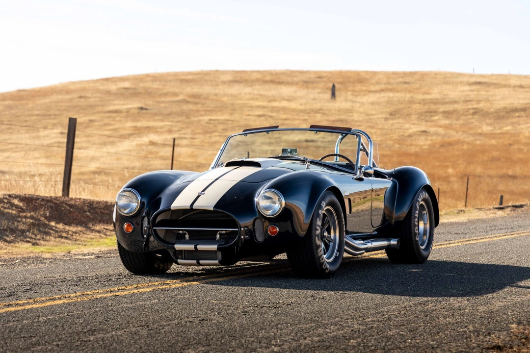 Shelby Cobra Replica - Image 12 of 31