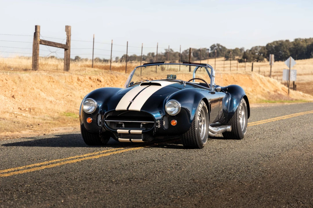 Shelby Cobra Replica - Image 10 of 31