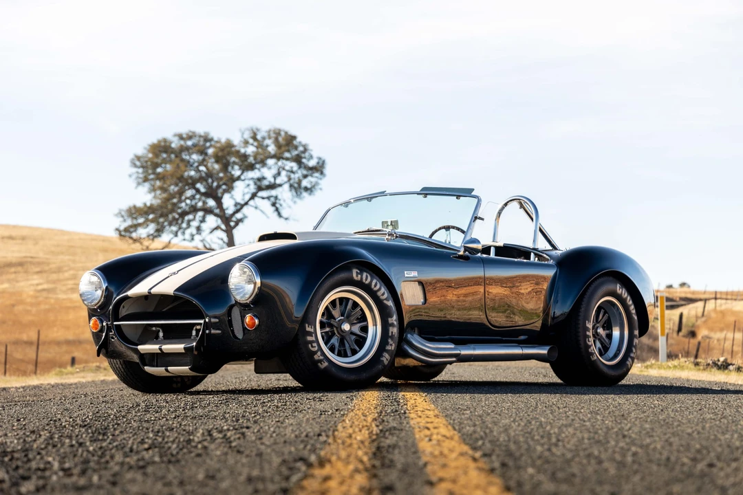 Shelby Cobra Replica - Image 18 of 31